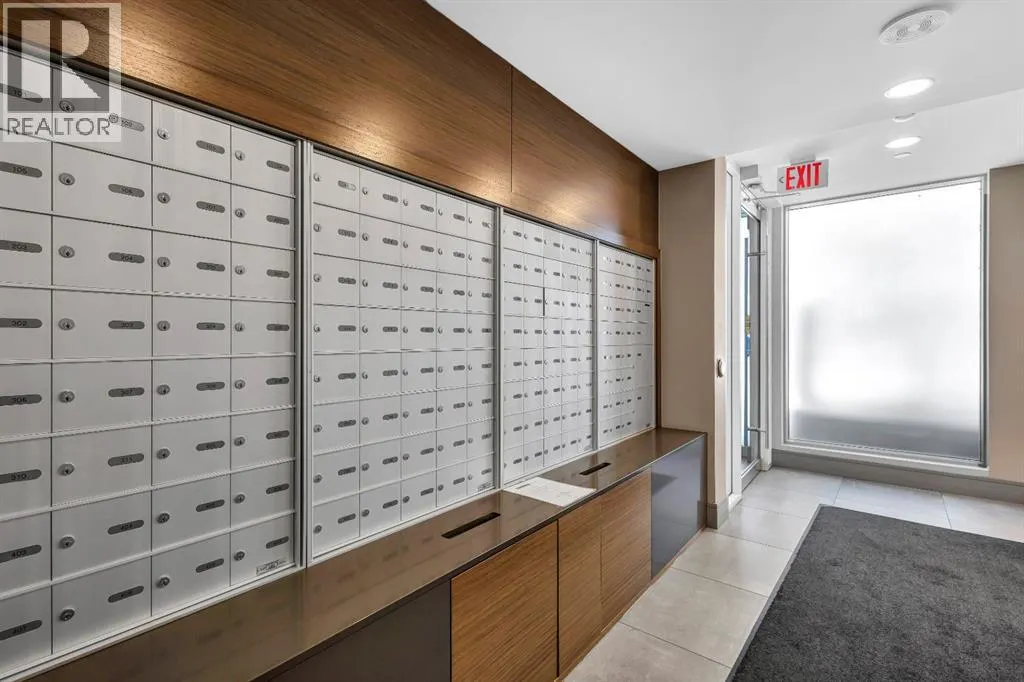 311, 108 Waterfront Court SW