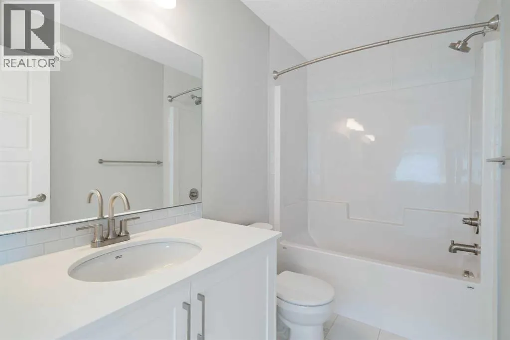28 Legacy Glen Link SE