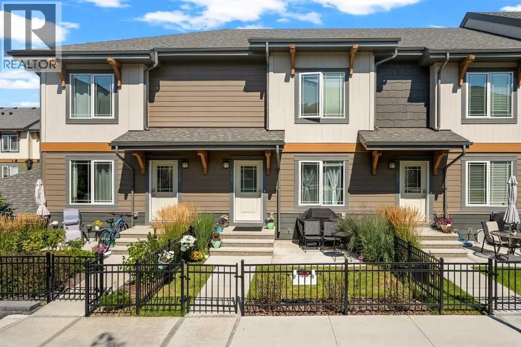 230 Auburn Meadows Manor SE