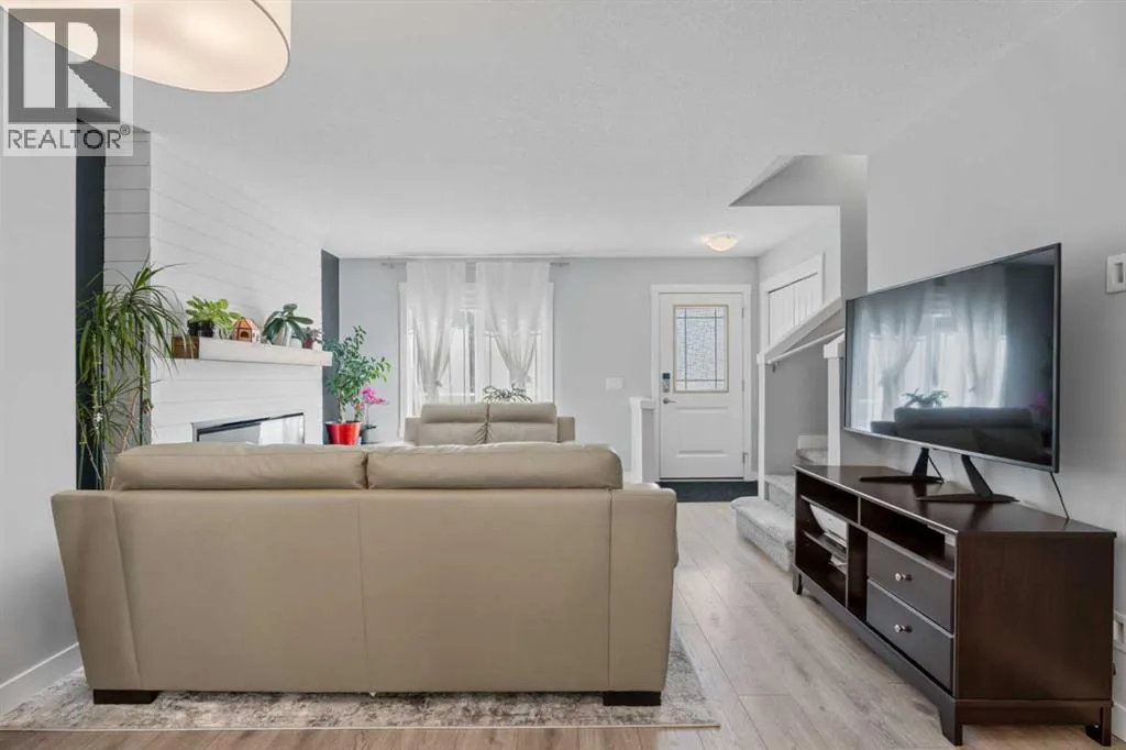 230 Auburn Meadows Manor SE