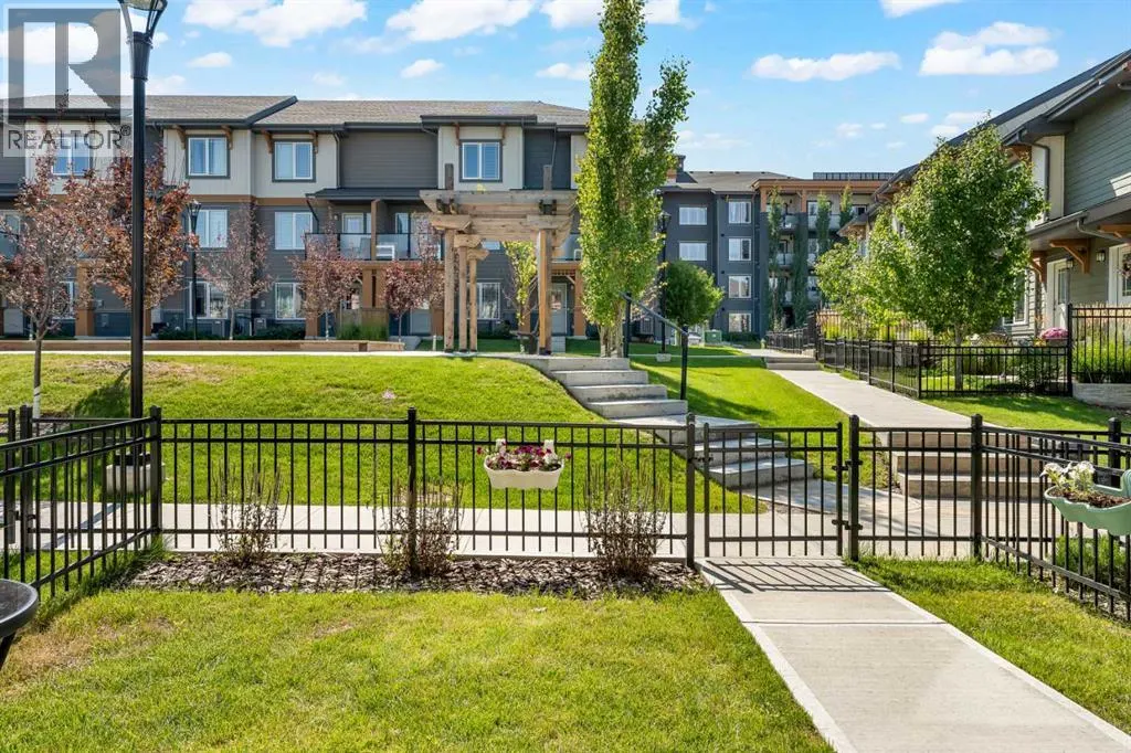 230 Auburn Meadows Manor SE