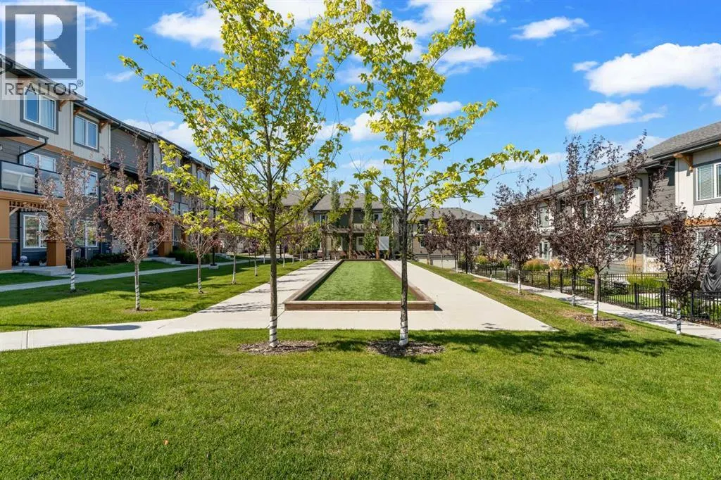 230 Auburn Meadows Manor SE