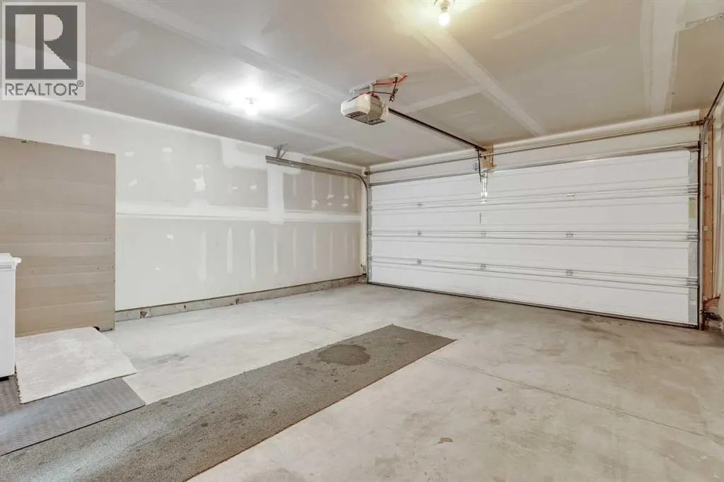 230 Auburn Meadows Manor SE