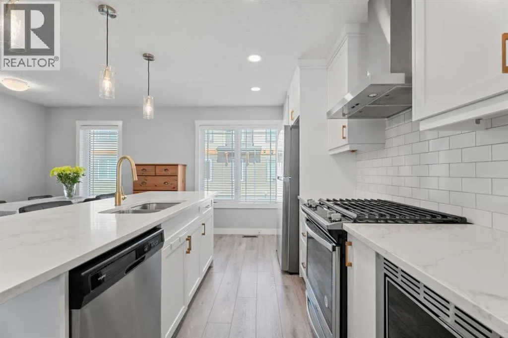 230 Auburn Meadows Manor SE