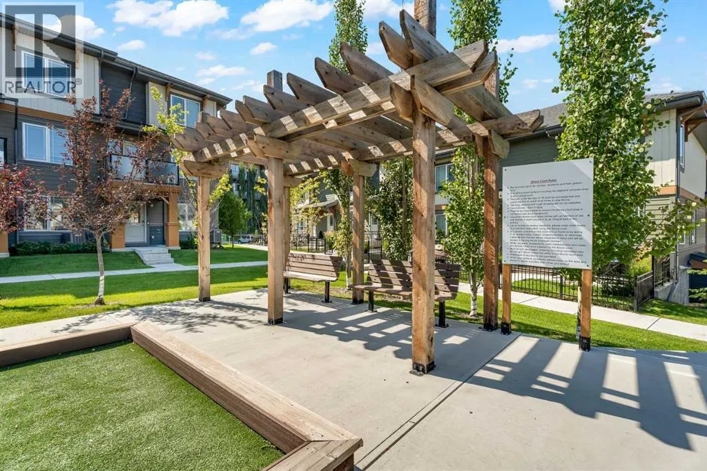 230 Auburn Meadows Manor SE