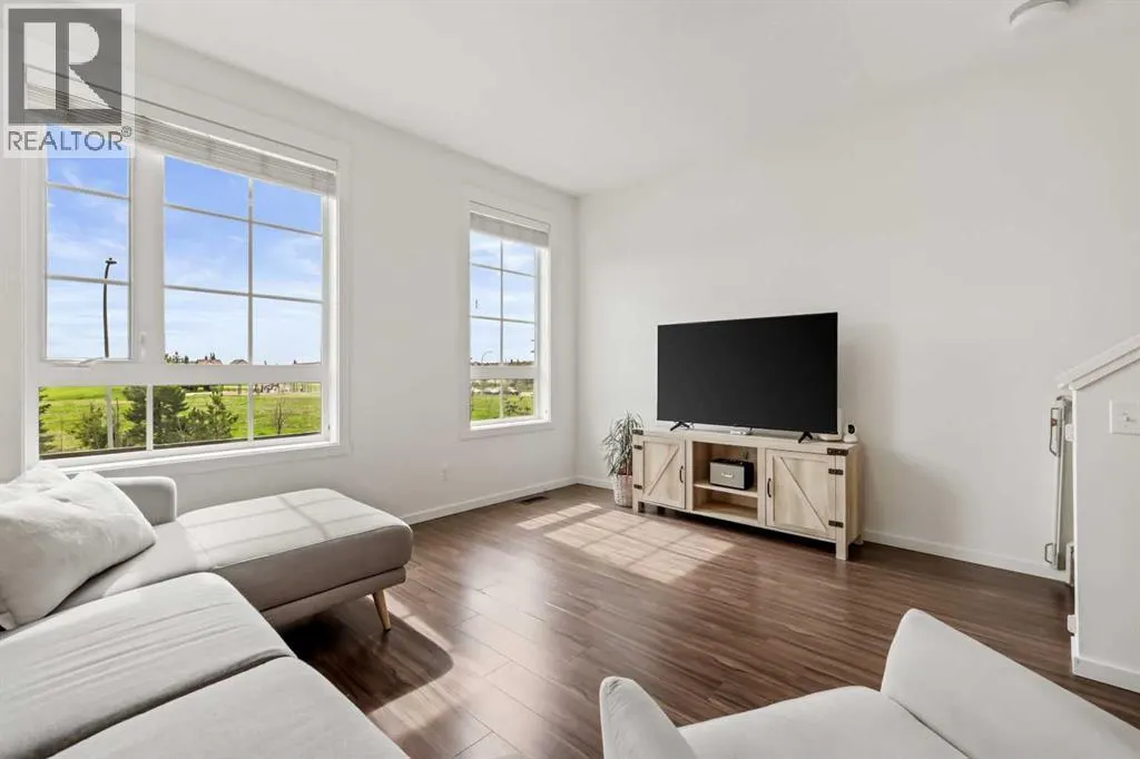 267 Copperpond Common SE