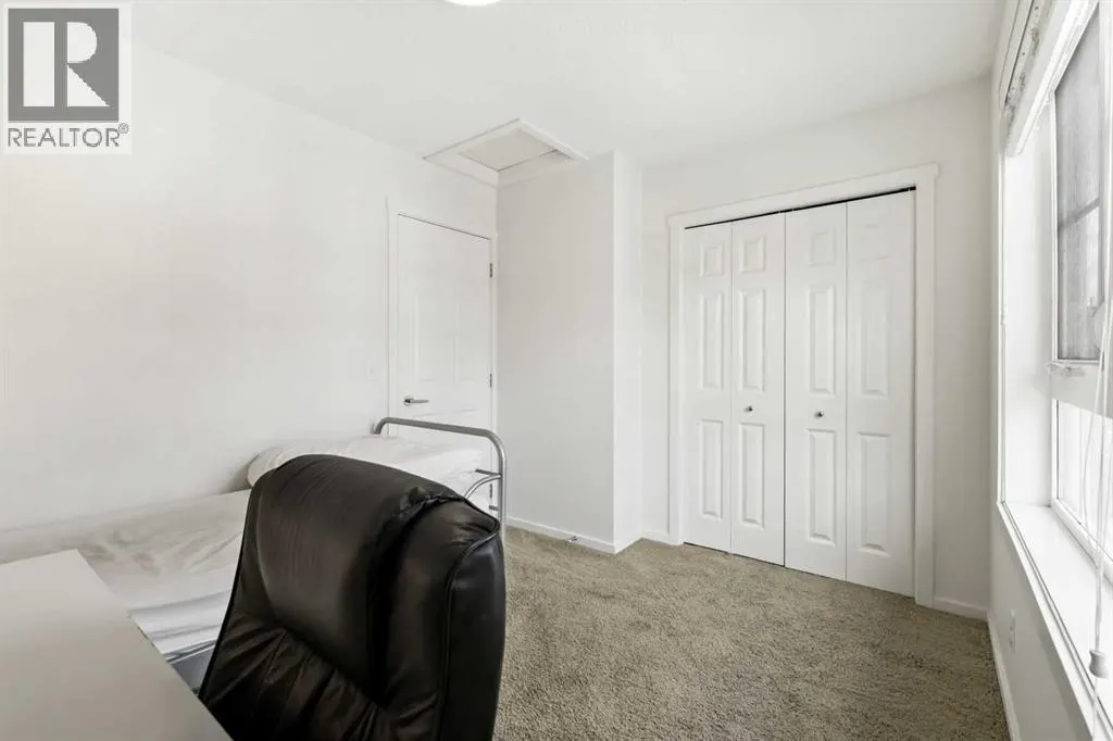 267 Copperpond Common SE