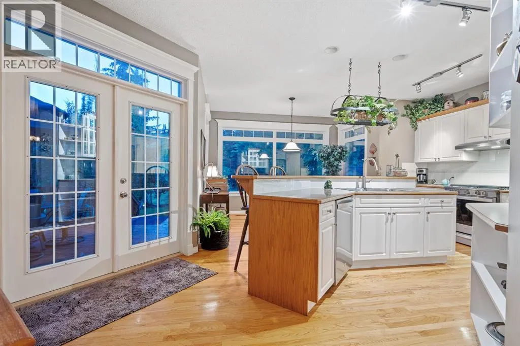 28 Gleneagles View