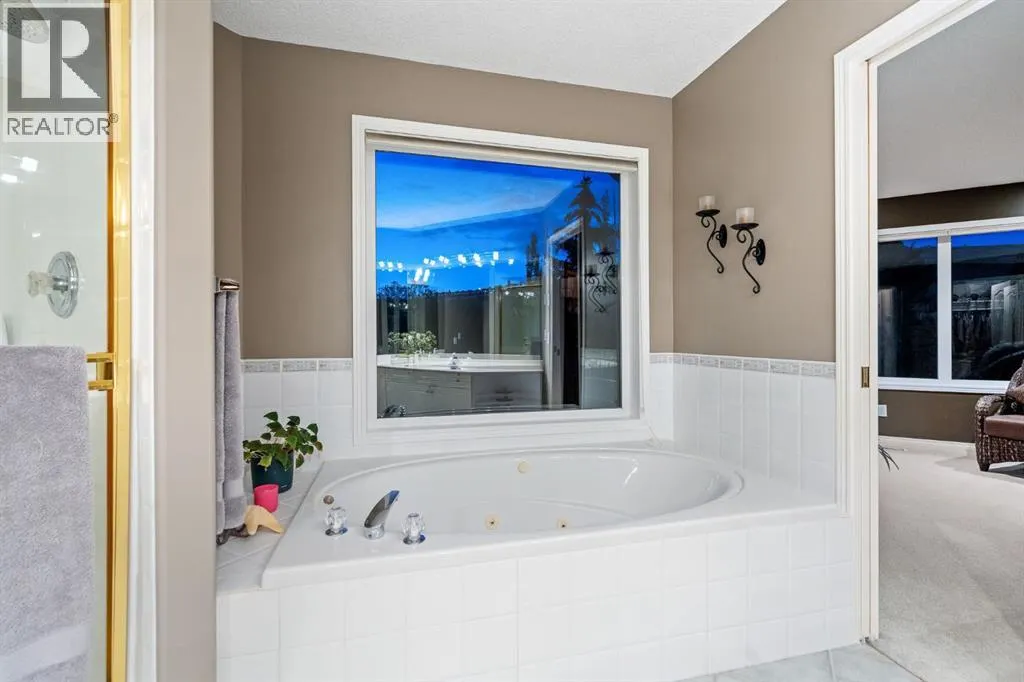 28 Gleneagles View