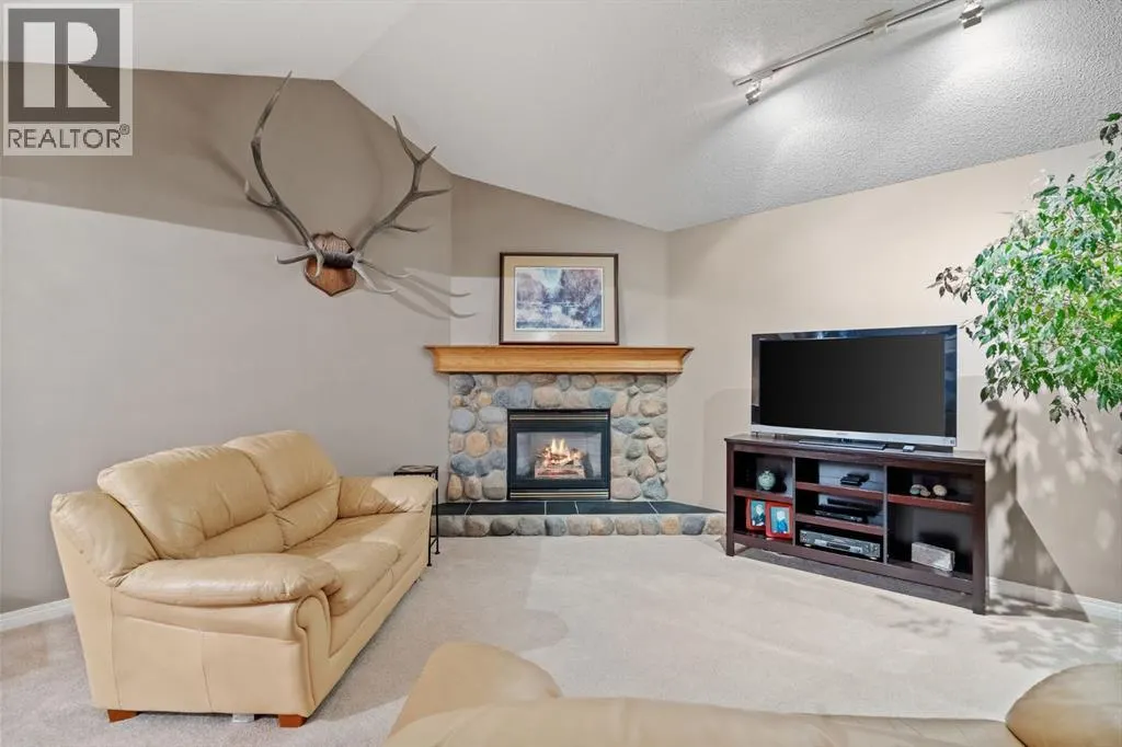 28 Gleneagles View