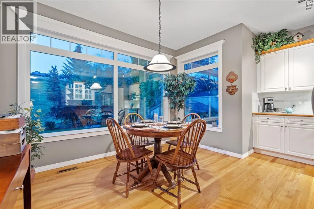 28 Gleneagles View