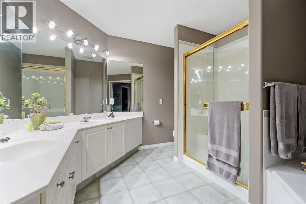 28 Gleneagles View