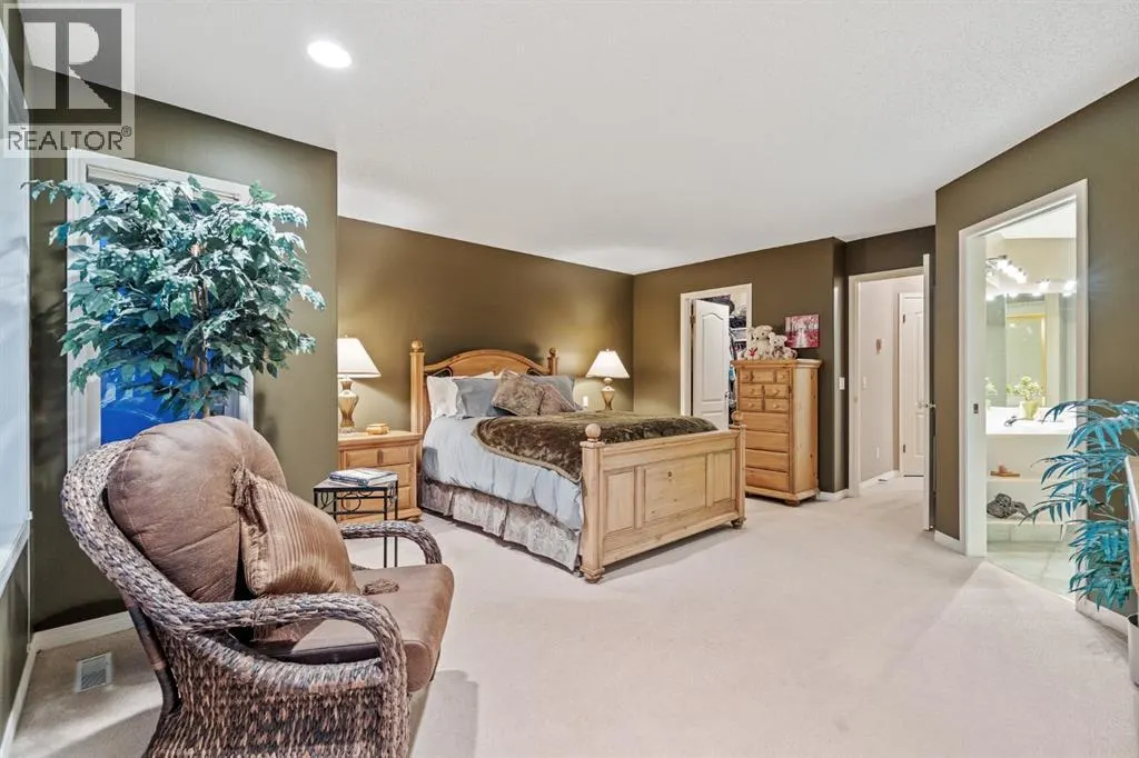 28 Gleneagles View