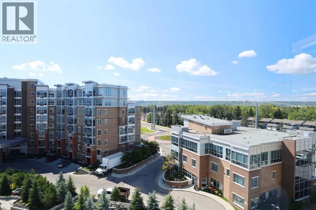 710, 24 Varsity Estates Circle NW