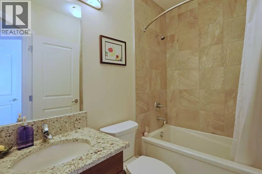 710, 24 Varsity Estates Circle NW