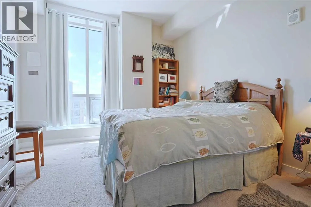 710, 24 Varsity Estates Circle NW