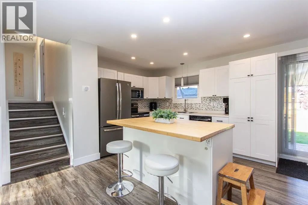 116 Carroll Crescent