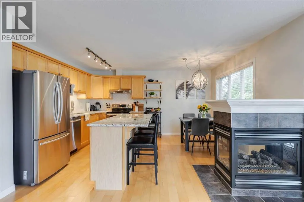 46 Simcoe Place SW