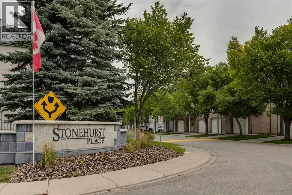 46 Simcoe Place SW