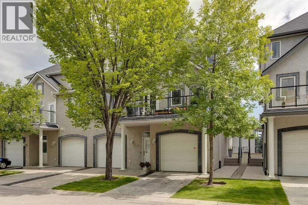 46 Simcoe Place SW