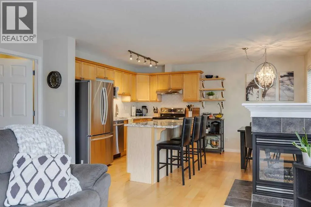 46 Simcoe Place SW