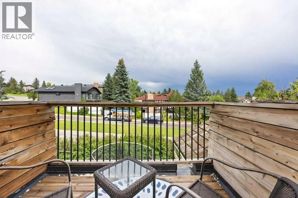 380 Strathcona Drive SW