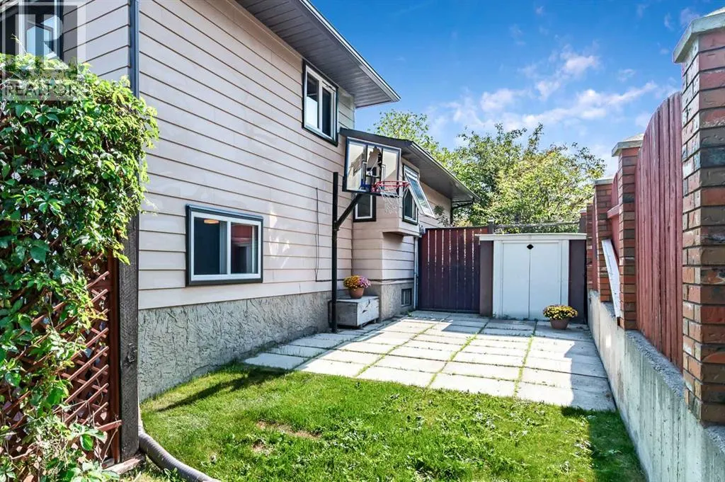 72 Beaconsfield Way NW