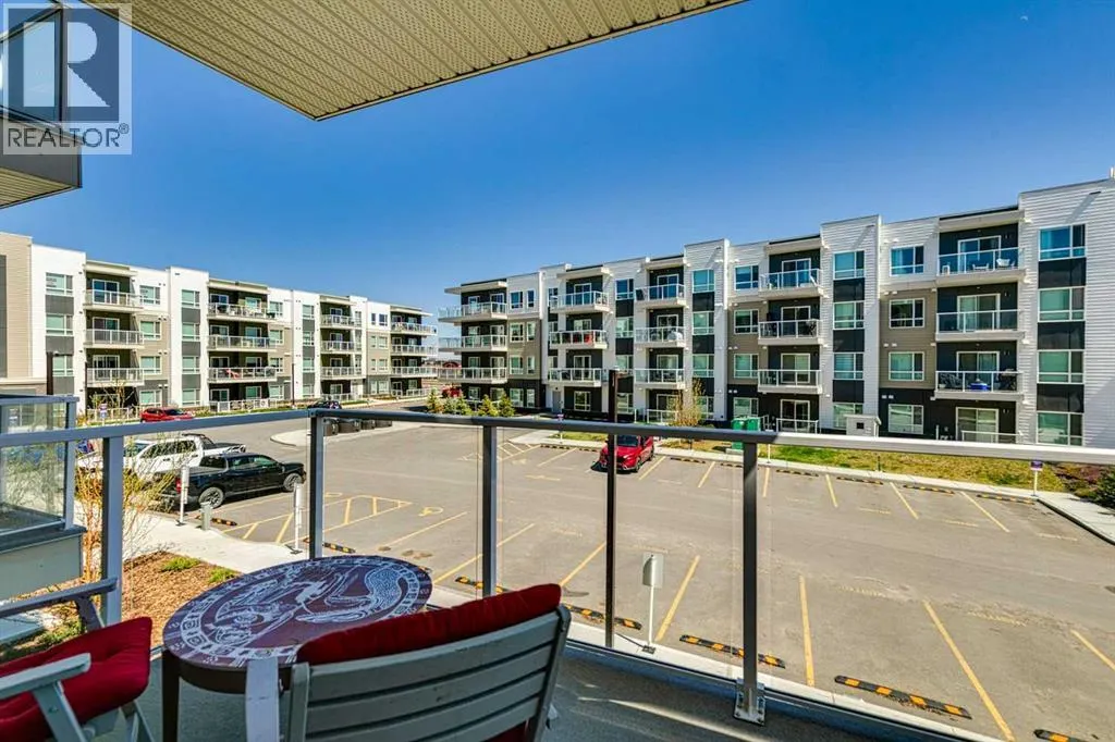 3209, 220 Seton Grove SE