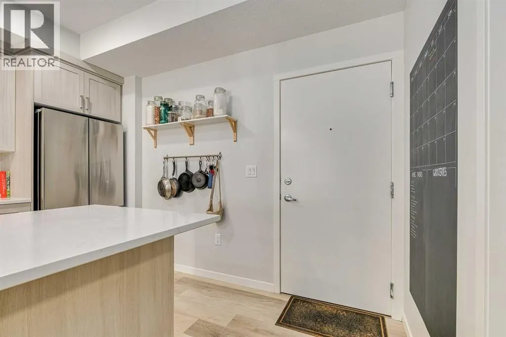 3209, 220 Seton Grove SE