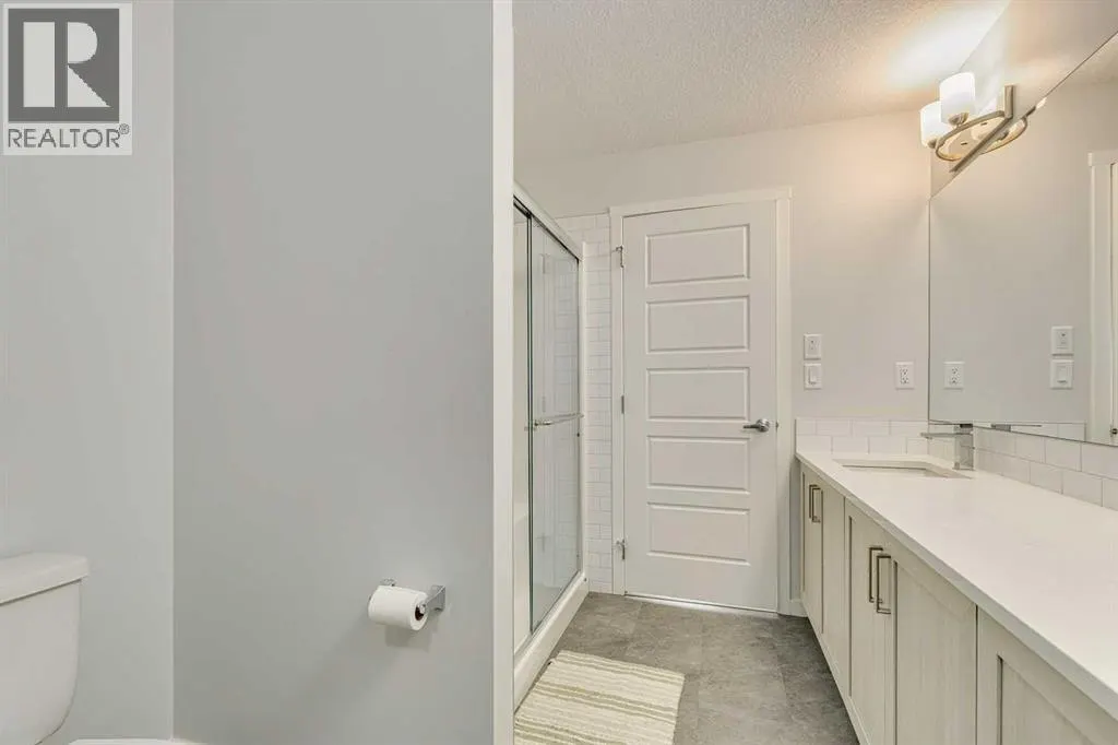 3209, 220 Seton Grove SE