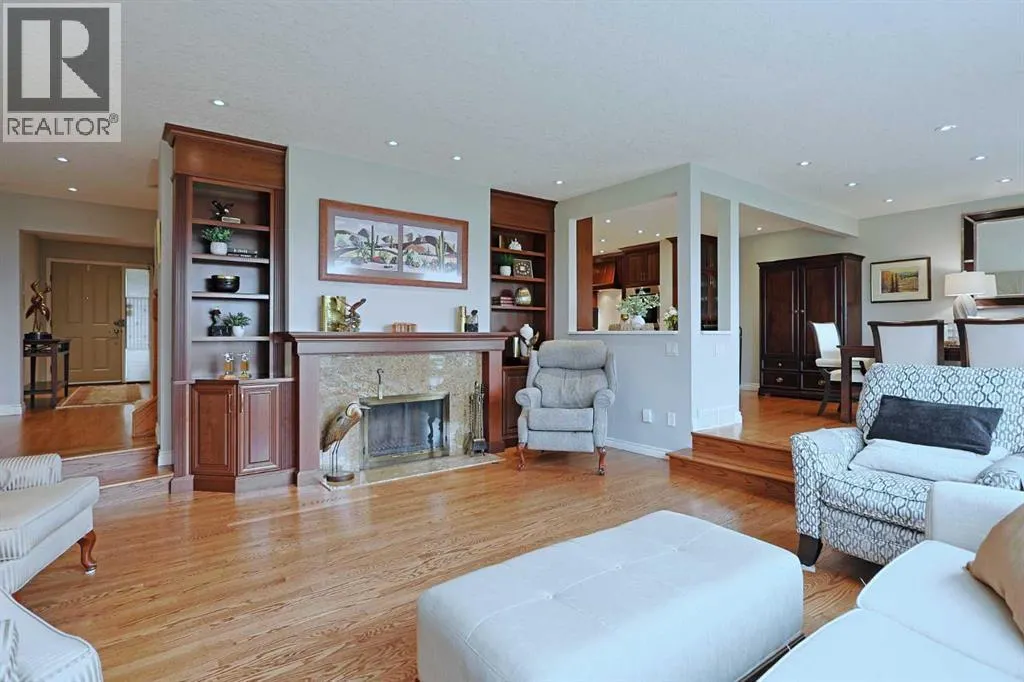 30, 1901 Varsity Estates Drive NW