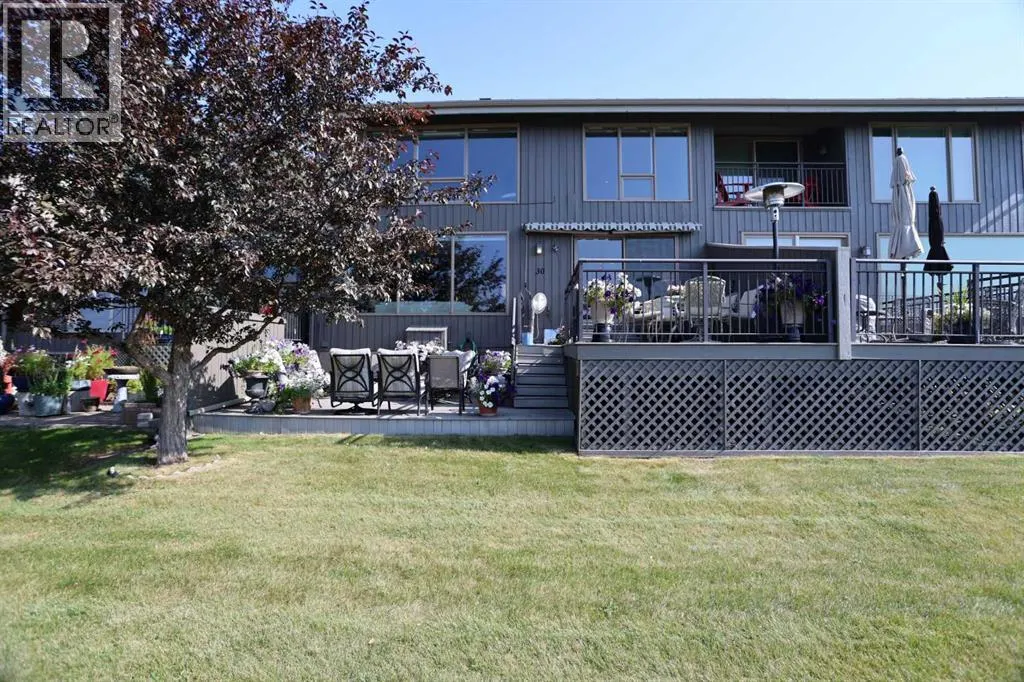 30, 1901 Varsity Estates Drive NW