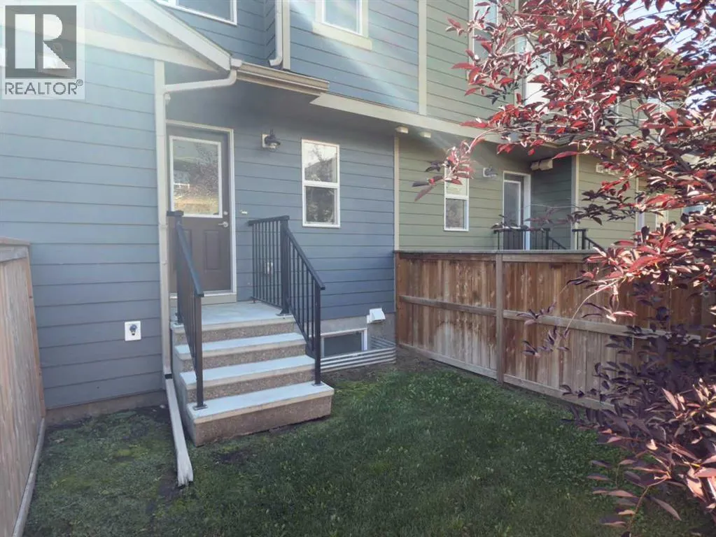 443 Cranbrook Square SE