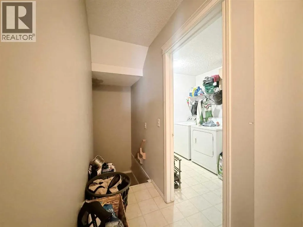 244 Taralake Terrace NE
