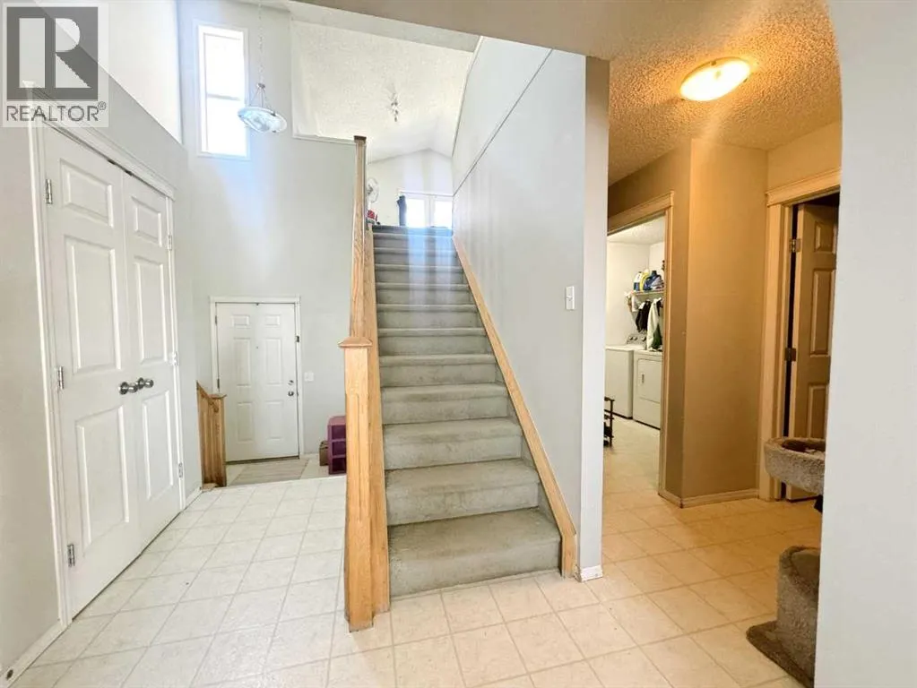 244 Taralake Terrace NE
