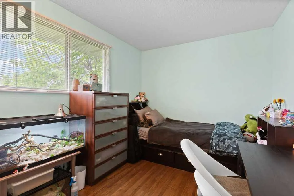 131 Bracewood Road SW