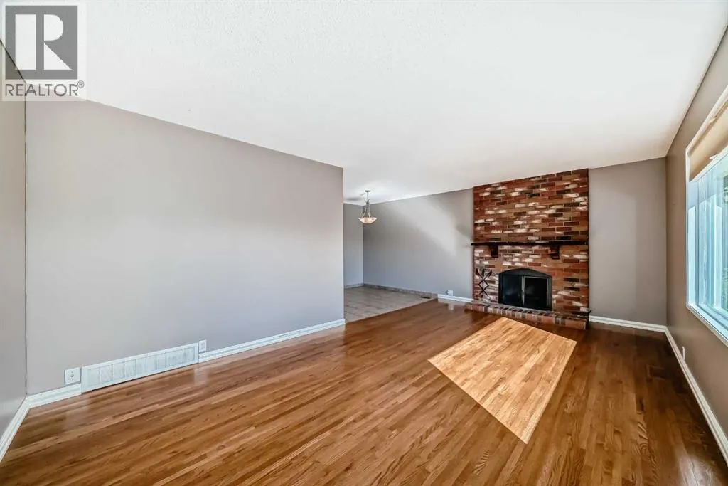 131 Bracewood Road SW