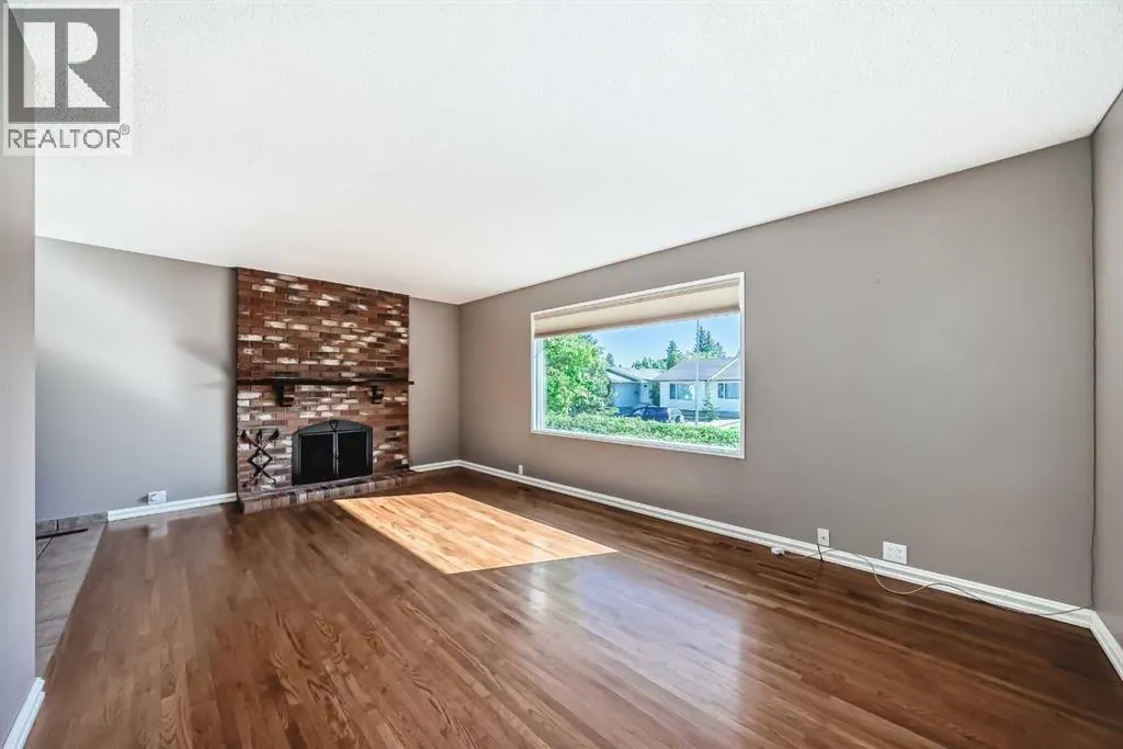 131 Bracewood Road SW
