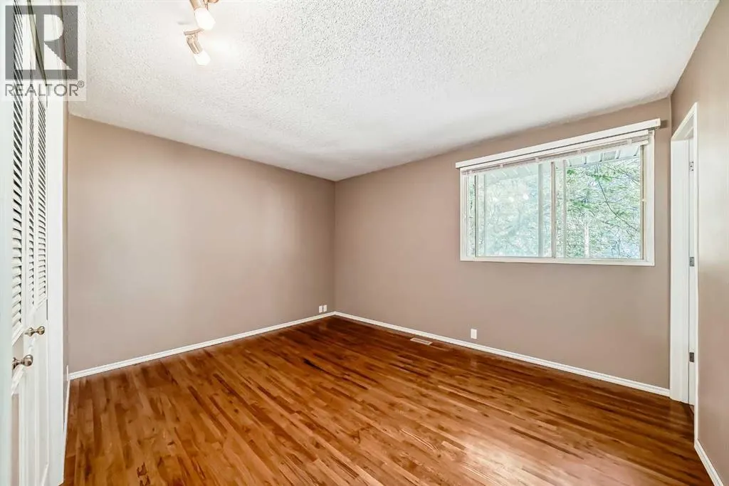 131 Bracewood Road SW