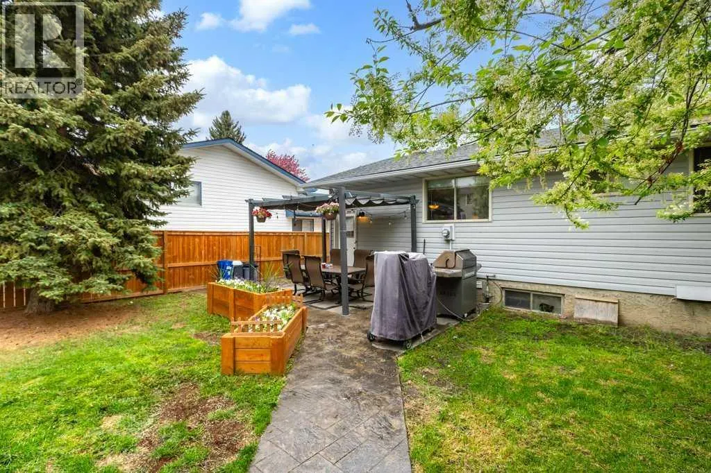 131 Bracewood Road SW
