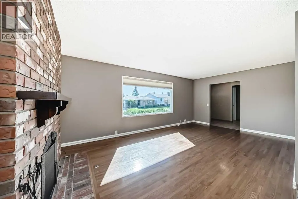 131 Bracewood Road SW