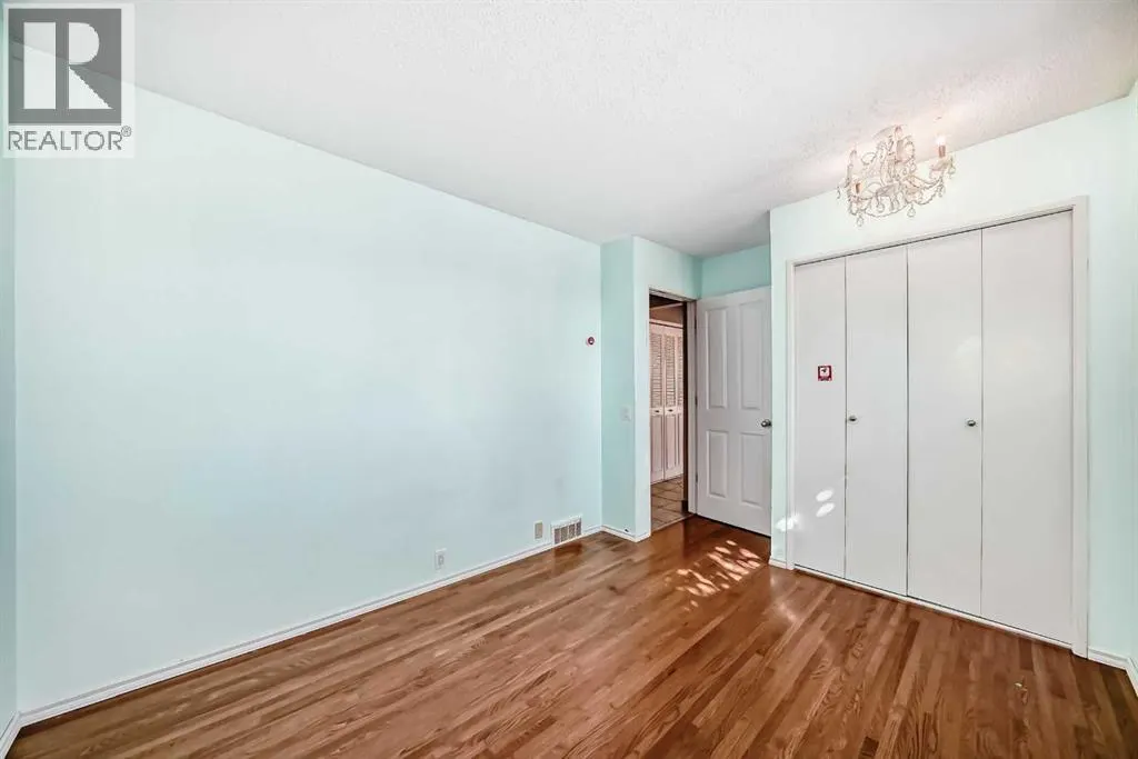 131 Bracewood Road SW