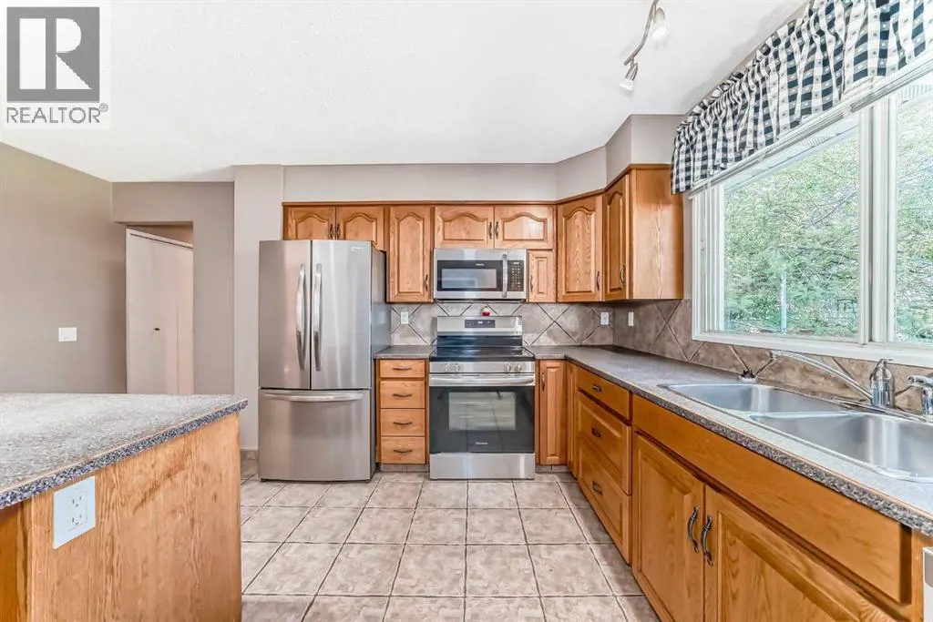 131 Bracewood Road SW