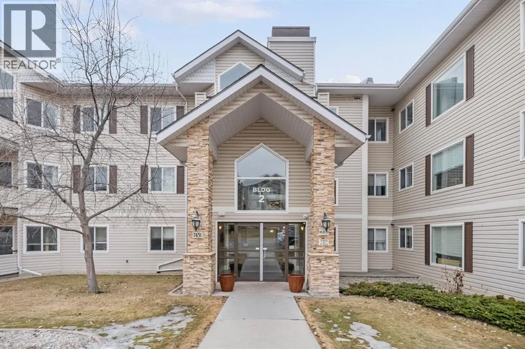 2205, 7451 Springbank Boulevard SW