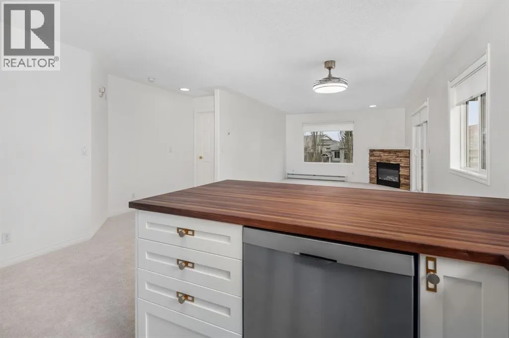 2205, 7451 Springbank Boulevard SW