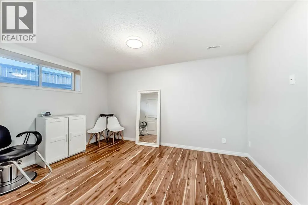 128 LAVENDER Way