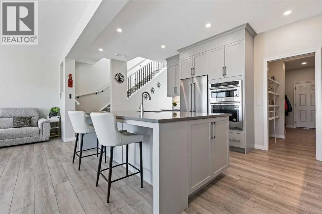 100 Magnolia Crescent SE