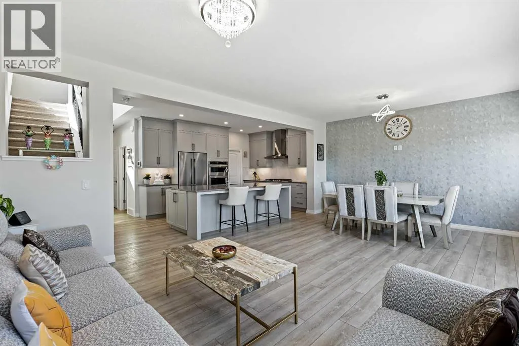 100 Magnolia Crescent SE