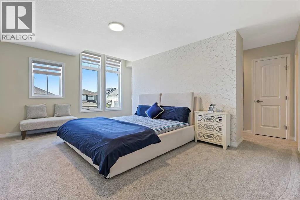 100 Magnolia Crescent SE