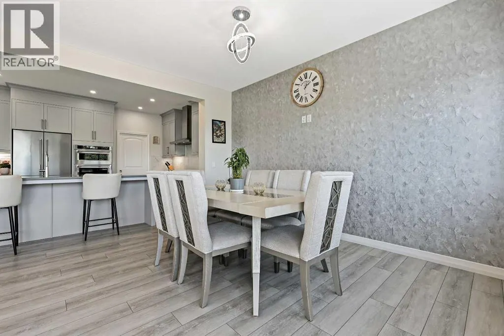 100 Magnolia Crescent SE